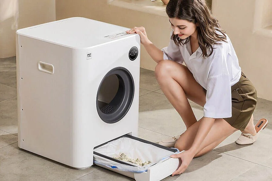 self cleaning cat litter box